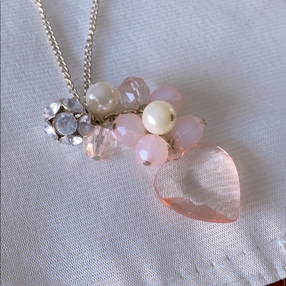 Jewelry - Pink and silver heart opera length necklace